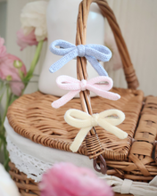 Load image into Gallery viewer, KENZIE BOW | KNIT SPRING