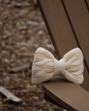 Load image into Gallery viewer, BOWTIE | THE HOUSE CABLE