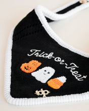 Load image into Gallery viewer, BANDANA | TRICK-OR-TREAT
