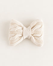 Load image into Gallery viewer, The House Cable Chunky cable-knit texture available in warm Oatmeal and rich Espresso.
